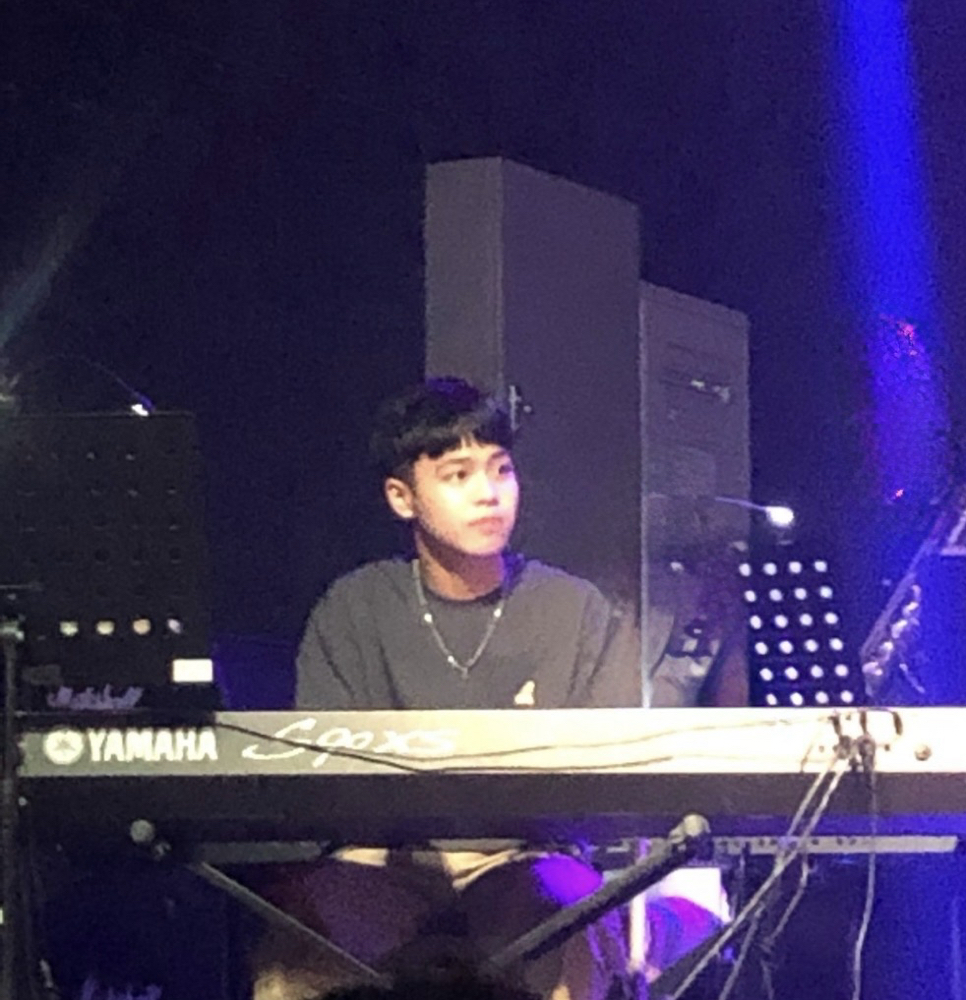 김명빈